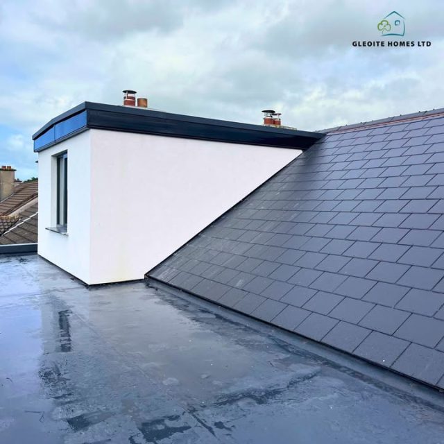 Flat roof complete in Salthill 👷‍♂️🔨
✅ PVC membrane installed
🛠️ Flat roof detail, completed in Rahoon
💧 Fully sealed and weatherproof
🔨 Clean finish, ready for years of protection
📍 Rear extension – final roofing stage

This durable flat roof is designed to withstand the coastal climate and provide lasting protection for the home. More updates coming soon as the project progresses.

🔗gleoitehomesltd.ie/

#gleoitehomesltd  #salthillbuild  #fatraroof  #flatroofing  #irishconstruction  #galwaybuilder
