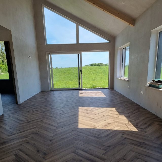 📍 Killimor Project Update

A touch of craftsmanship underfoot 👣

We're loving the finish on this herringbone flooring, recently completed by the team at Hogarty’s in our Killimor build. The warm wood tones and precise pattern bring a natural elegance to the open-plan living space and hallway.

Clean lines, clever design choices, and quality workmanship come together to create a lasting first impression.

🔨 Flooring: Supplied and fitted by Hogarty’s
📍 Location: Killimor, Co. Galway
🏡 Built by: Gleoite Homes Ltd

🔗gleoitehomesltd.ie /hogartysdirect.ie

#gleoitehomesltdgalway #herringboneflooring #irishconstruction #galwayhomes #hogartys #craftman  #sipsconstruction #ModernIrishHomes