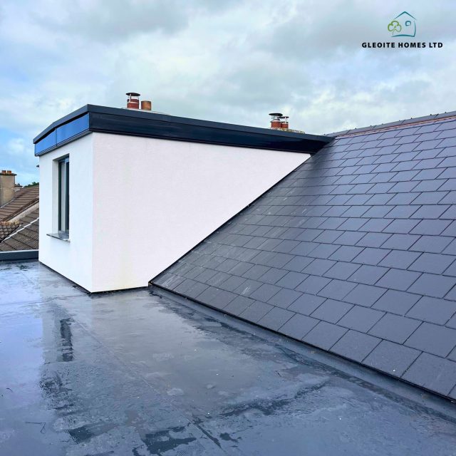 Flat roof complete in Salthill 👷‍♂️🔨
✅ PVC membrane installed
🛠️ Flat roof detail, completed in Rahoon
💧 Fully sealed and weatherproof
🔨 Clean finish, ready for years of protection
📍 Rear extension – final roofing stage

This durable flat roof is designed to withstand the coastal climate and provide lasting protection for the home. More updates coming soon as the project progresses.

🔗gleoitehomesltd.ie/

#gleoitehomesltd  #salthillbuild  #fatraroof  #flatroofing  #irishconstruction  #galwaybuilder